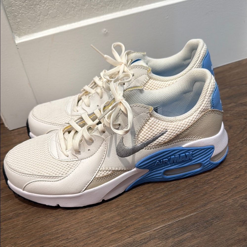 Nike Air Max Cream and Blue Sneakers